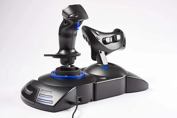 T-FLIGHT HOTAS 4